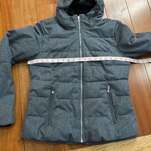 Obermeyer Women’s Bombshell Gray Hooded Puffer Ski Jacket size 8 - Picture 10 of 11